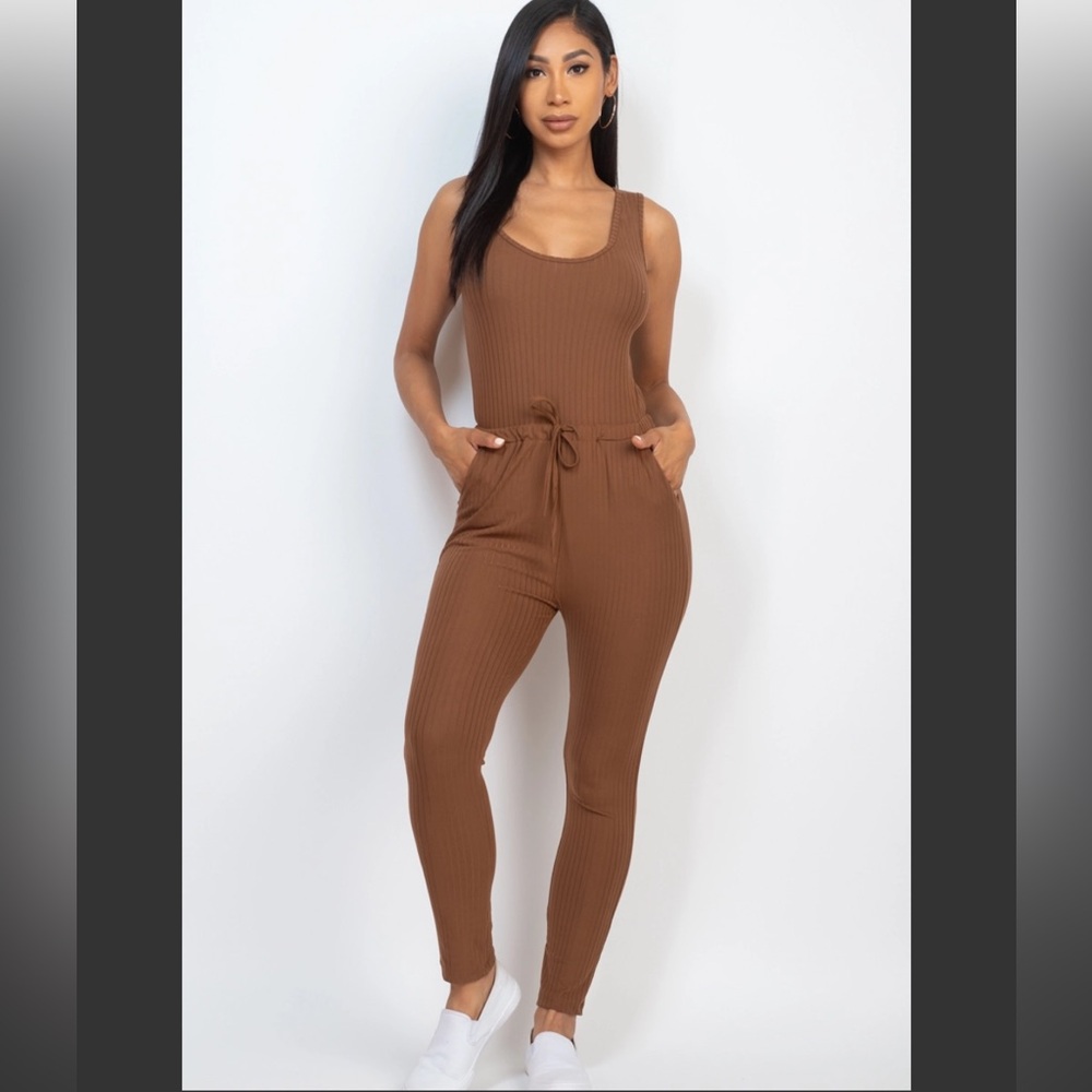 Elegant Brown Ribbed Jumpsuit